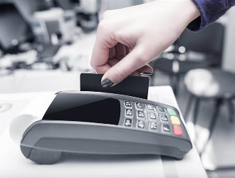 友刷pos機和通易付哪個好？