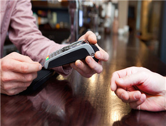 移動(dòng)手刷pos機(jī)安全嗎？