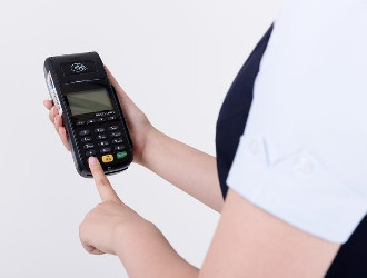 個人使用pos機銀行如何收費？