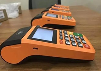4s店P(guān)OS機(jī)刷卡